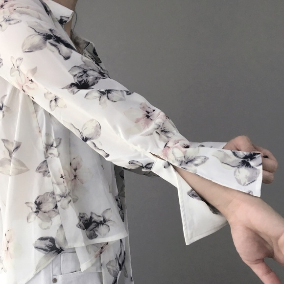 Blair floral ribbon collar blouse top - Picture 7 of 8